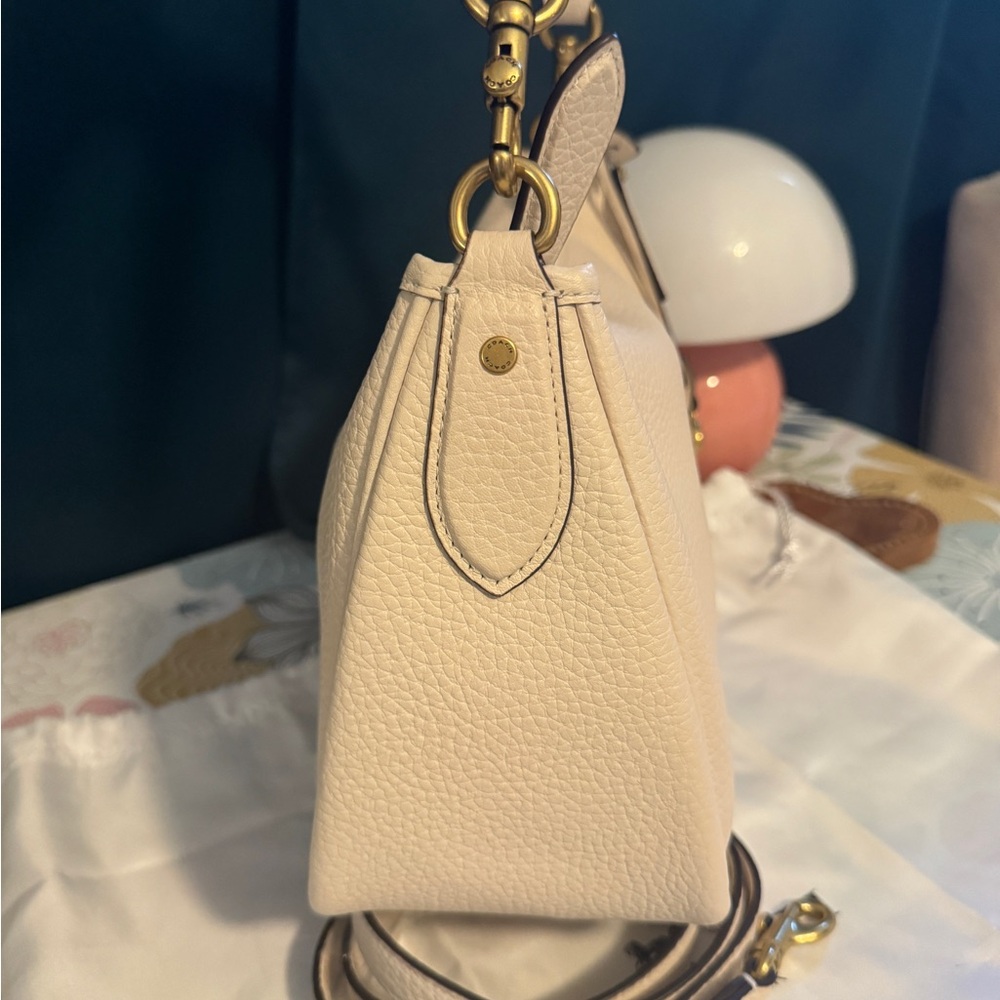 Coach Cary Pebbled Leather Shoulder Bag in Chalk/Light Beige with Gold Hardware - Picture 2 of 5